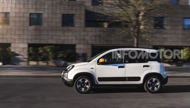 Fiat Panda Connected by Wind, la nuova serie speciale - Foto 6 di 21