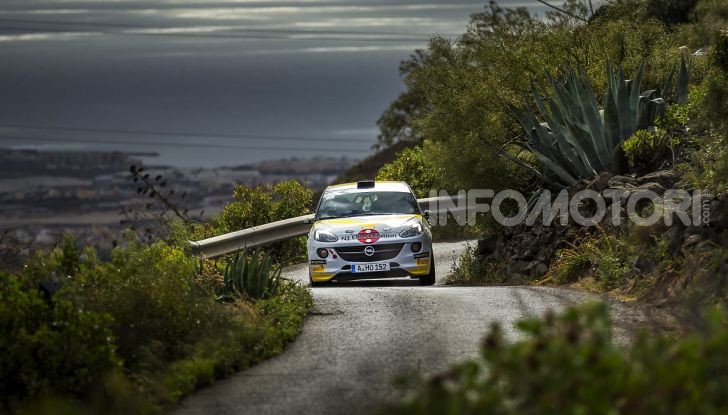 Un’esperienza su asfalto illuminante per l’ADAC Opel Rally Junior Team - Foto 2 di 5