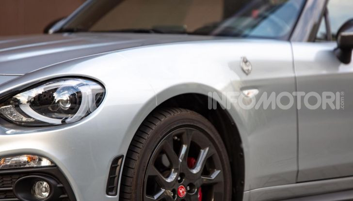 [VIDEO] Prova Abarth 124 Spider 70°Anniversario: 170CV di stile sportivo - Foto 32 di 35