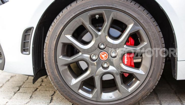 [VIDEO] Prova Abarth 124 Spider 70°Anniversario: 170CV di stile sportivo - Foto 20 di 35