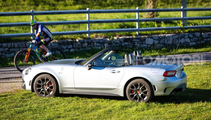 [VIDEO] Prova Abarth 124 Spider 70°Anniversario: 170CV di stile sportivo - Foto 7 di 35