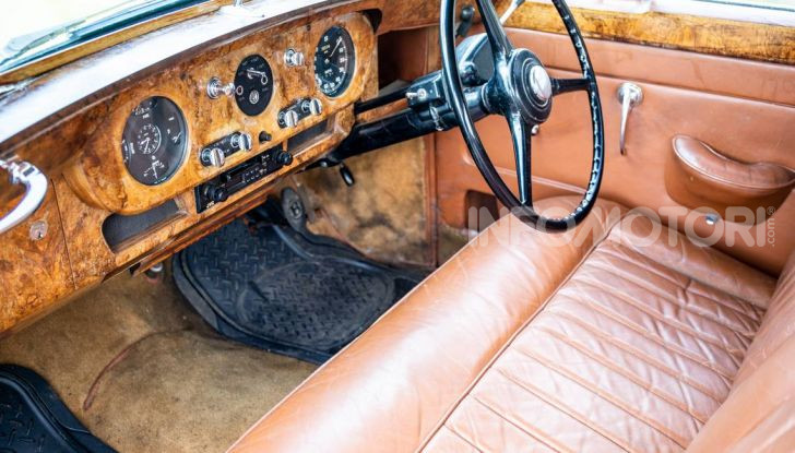 Bentley, non solo SUV: ecco il pick-up di lusso - Foto 20 di 23