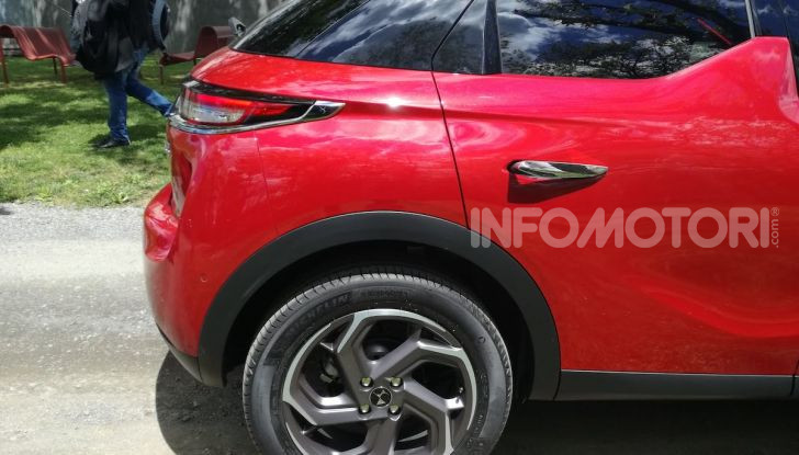 Prova nuova DS 3 Crossback 2019: caratteristiche, allestimenti e prezzi - Foto 11 di 27