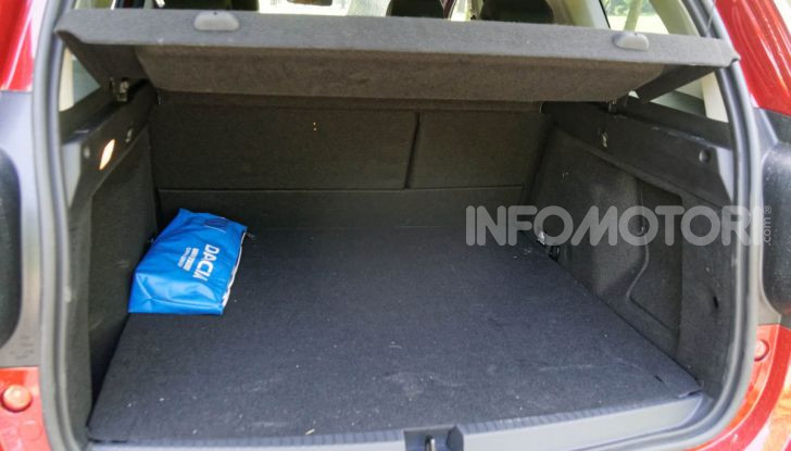 Prova doppia tra SUV best seller: Dacia Duster e Ford EcoSport - Foto 37 di 47