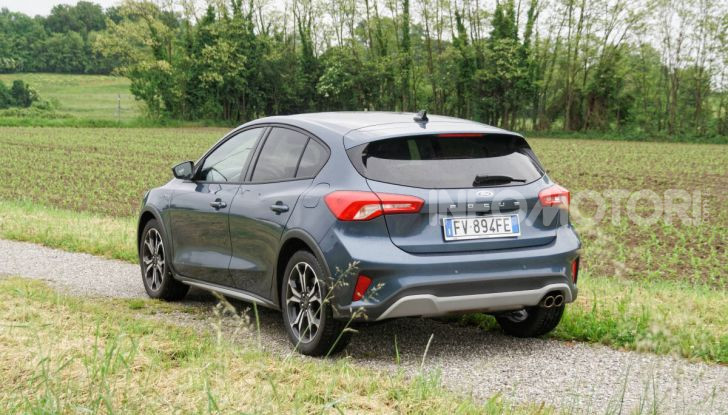 [VIDEO] Prova Ford Focus Active, la berlina che gioca alla crossover! - Foto 15 di 48