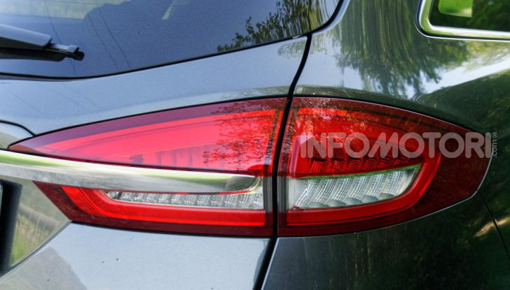 Prova video Ford Mondeo Hybrid 2.0 SW Vignale 2019, ottimi consumi reali! - Foto 35 di 61