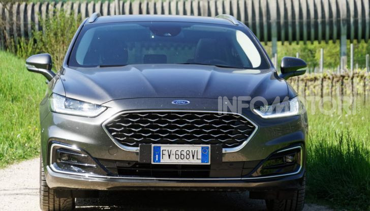 Prova video Ford Mondeo Hybrid 2.0 SW Vignale 2019, ottimi consumi reali! - Foto 49 di 61