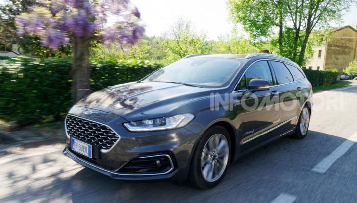 Prova video Ford Mondeo Hybrid 2.0 SW Vignale 2019, ottimi consumi reali! - Foto 54 di 61