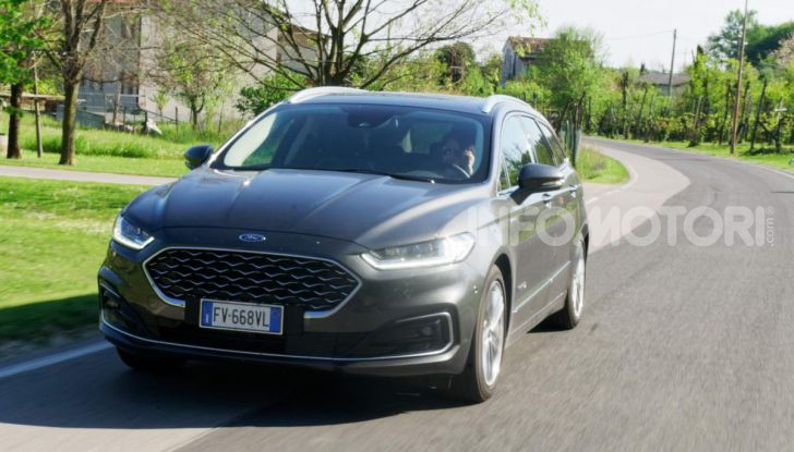 Prova video Ford Mondeo Hybrid 2.0 SW Vignale 2019, ottimi consumi reali! - Foto 59 di 61