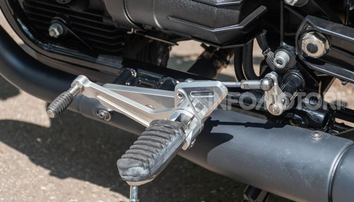 Prova su strada Moto Guzzi V9 Bobber Sport, quando l’estetica si unisce alla sostanza - Foto 9 di 48