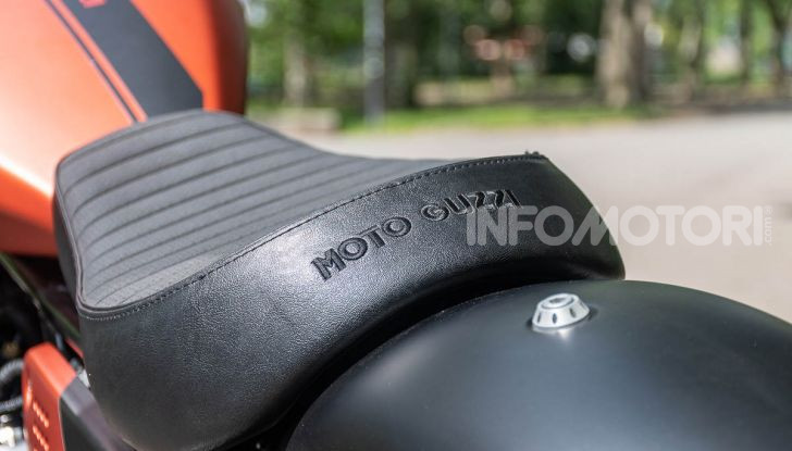 Prova su strada Moto Guzzi V9 Bobber Sport, quando l’estetica si unisce alla sostanza - Foto 34 di 48