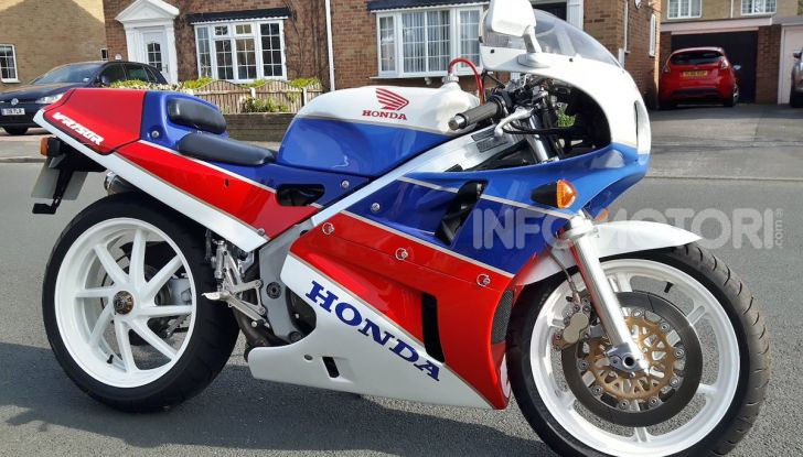 Honda VFR750R – RC30: Il sogno di Soichiro Honda - Foto 10 di 14