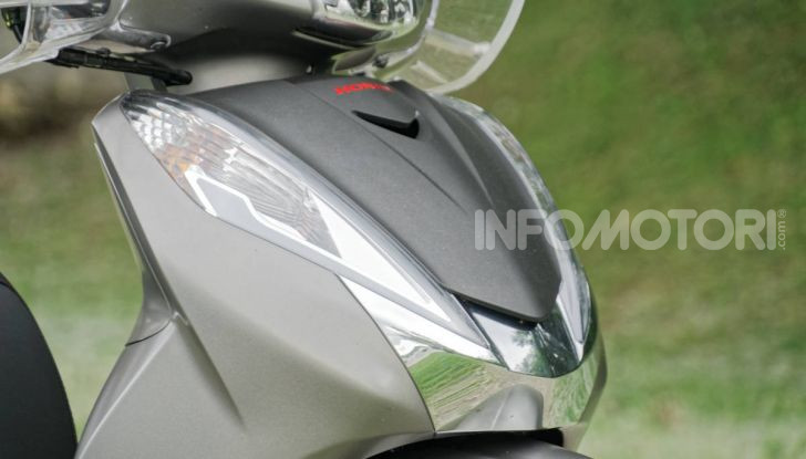 Prova Honda SH300i Sport, sempre il primo della classe! - Foto 11 di 55