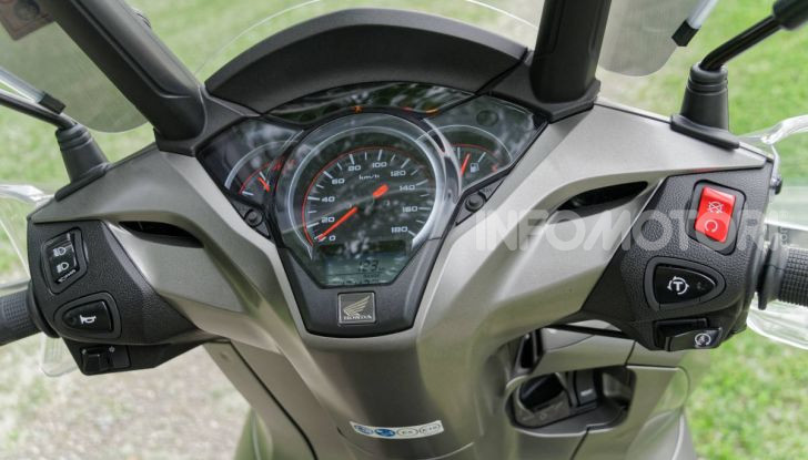 Prova Honda SH300i Sport, sempre il primo della classe! - Foto 26 di 55