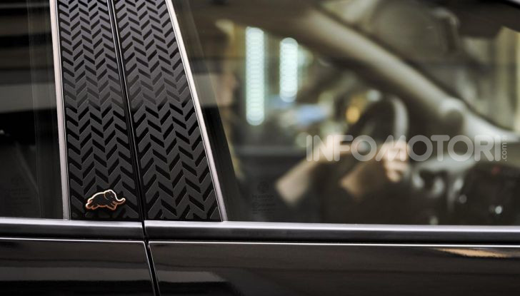 Lancia Ypsilon Black and Noir, serie speciale da 9.100 euro - Foto 26 di 40