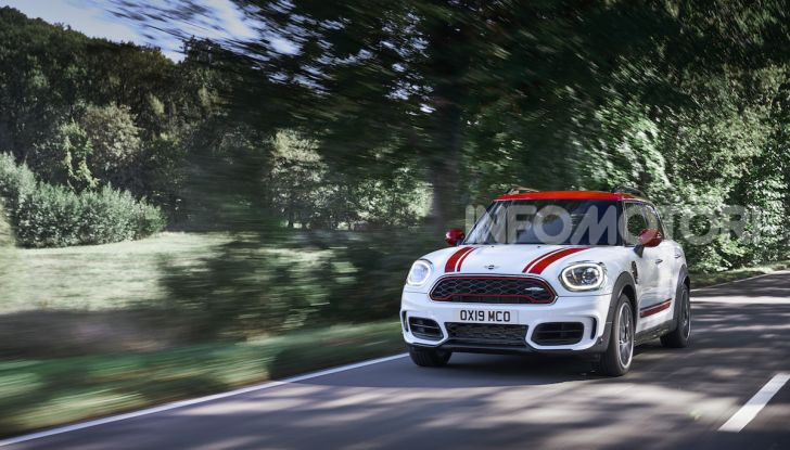Nuove MINI Clubman e Countryman John Cooper Works: i 300CV delle JCW - Foto 3 di 17