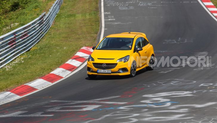 Opel Corsa GSi, la piccola tedesca diventa sportiva - Foto 5 di 14