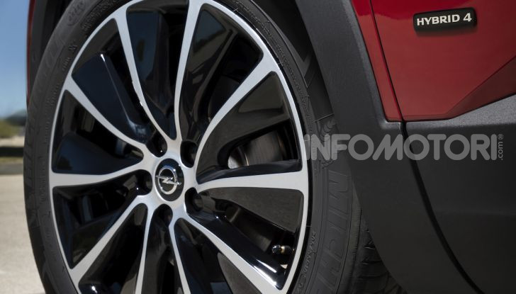 Opel Grandland X: arriva l’ibrido plug-in con trazione anteriore - Foto 10 di 12