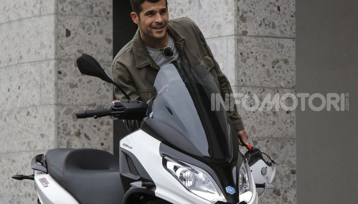 Piaggio MP3 300 hpe: il tre ruote più famoso al mondo ancora più agile e sportivo - Foto 15 di 60