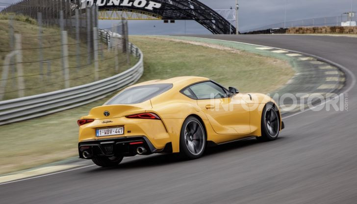 Come driftare con la Toyota Supra? Ce lo insegna Stig di Top Gear! - Foto 20 di 66