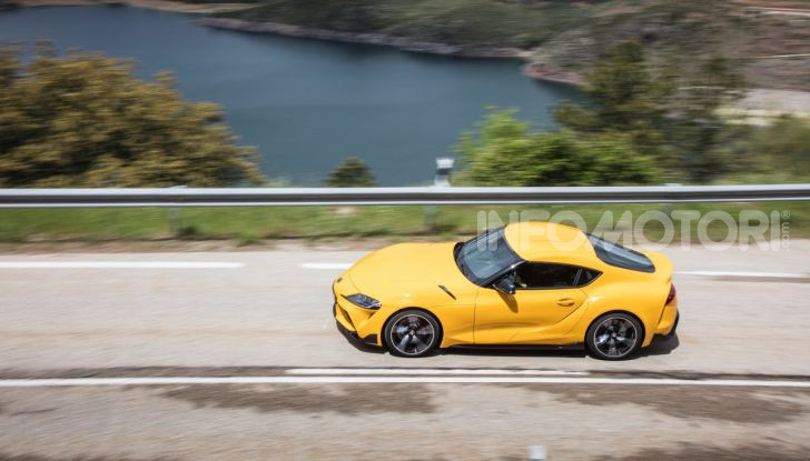 Come driftare con la Toyota Supra? Ce lo insegna Stig di Top Gear! - Foto 17 di 66