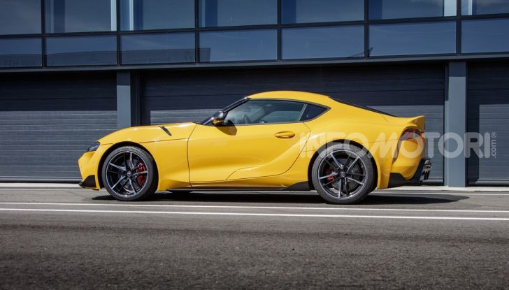 Come driftare con la Toyota Supra? Ce lo insegna Stig di Top Gear! - Foto 35 di 66