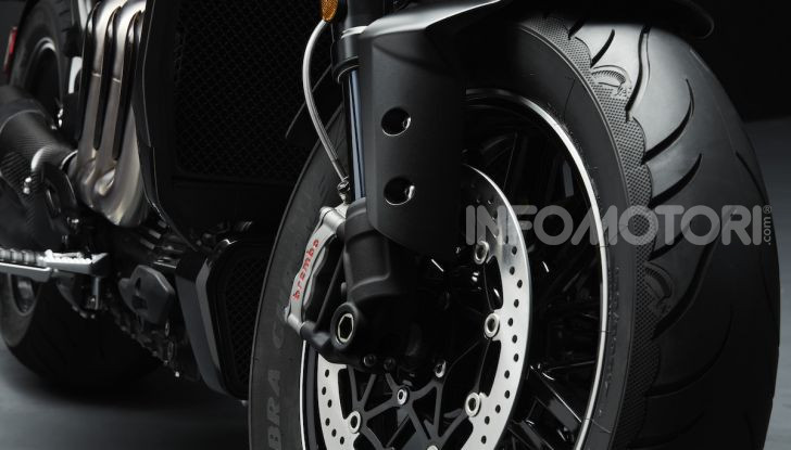 Triumph Rocket 3 arriverà anche in versione GT - Foto 22 di 33