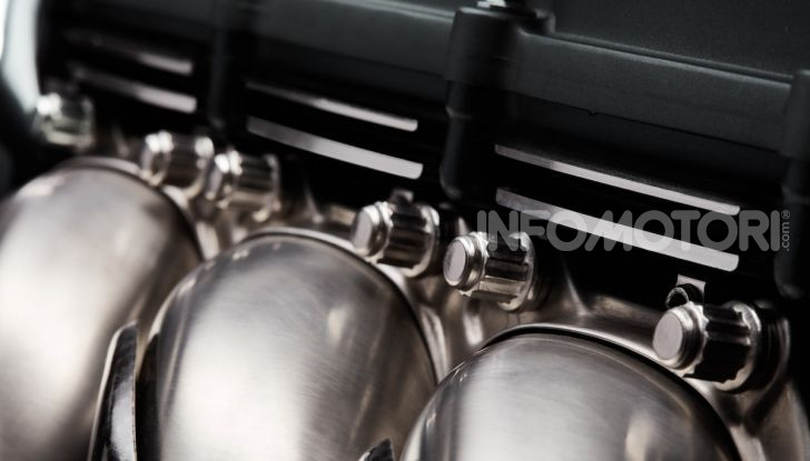 Triumph Rocket 3 arriverà anche in versione GT - Foto 28 di 33