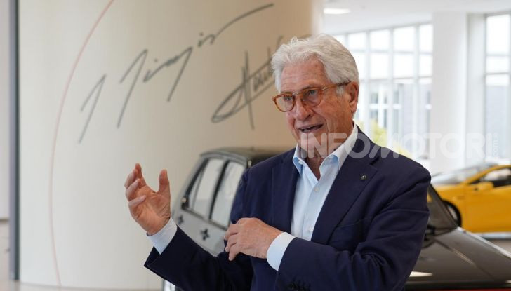 Volkswagen Golf, storia dell’auto eterna che ha cambiato il gioco - Foto 11 di 13