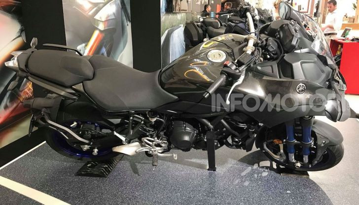 Yamaha Niken: al Moard arriva la moto (a tre ruote) che non c’era - Foto 2 di 8