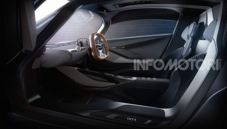 Aston Martin Valhalla, la hypercar del futuro - Foto 5 di 9