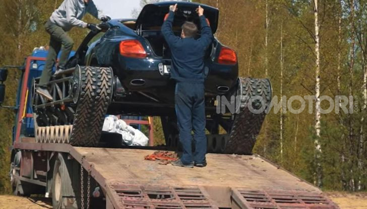 Tuning dalla Russia: ecco la Bentley con il cingolato per andare ovunque - Foto 28 di 32