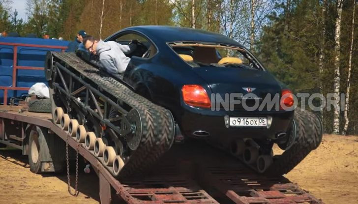 Tuning dalla Russia: ecco la Bentley con il cingolato per andare ovunque - Foto 29 di 32