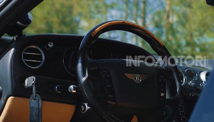 Tuning dalla Russia: ecco la Bentley con il cingolato per andare ovunque - Foto 31 di 32