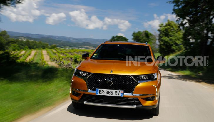 DS 7 Crossback E-Tense 4×4: solo 31 grammi di CO2 al chilometro - Foto 9 di 12