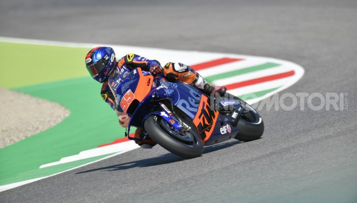 MotoGP 2019 GP d’Italia: Marquez firma il nuovo record del Mugello, Dovizioso solo nono e Rossi 18esimo - Foto 14 di 64