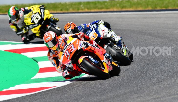 MotoGP 2019 GP d’Italia: Marquez firma il nuovo record del Mugello, Dovizioso solo nono e Rossi 18esimo - Foto 28 di 64