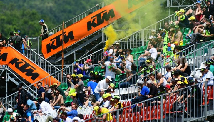 MotoGP 2019 GP d’Italia: Marquez firma il nuovo record del Mugello, Dovizioso solo nono e Rossi 18esimo - Foto 64 di 64