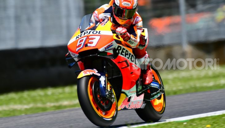 MotoGP 2019 GP d’Italia: Marquez firma il nuovo record del Mugello, Dovizioso solo nono e Rossi 18esimo - Foto 34 di 64