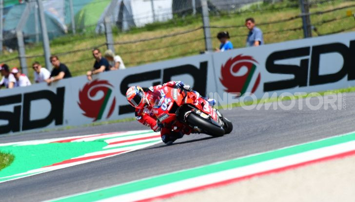 MotoGP 2019 GP d’Italia: Marquez firma il nuovo record del Mugello, Dovizioso solo nono e Rossi 18esimo - Foto 52 di 64