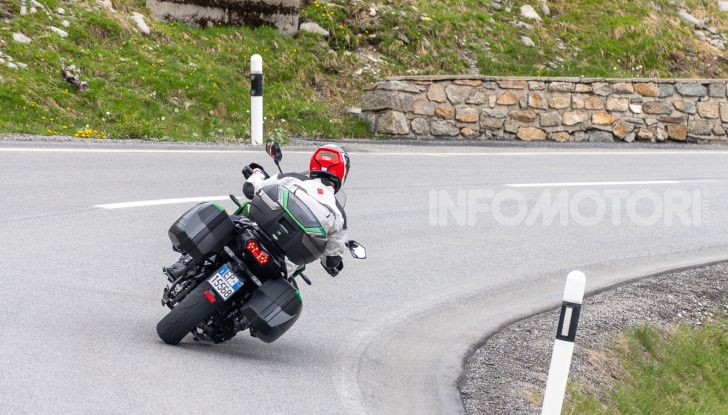 Prova Kawasaki Versys 1000 SE 2019, i 46 gradi più facili e comodi al mondo? - Foto 43 di 44