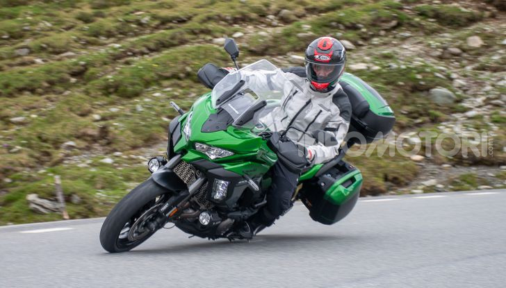 Prova Kawasaki Versys 1000 SE 2019, i 46 gradi più facili e comodi al mondo? - Foto 2 di 44