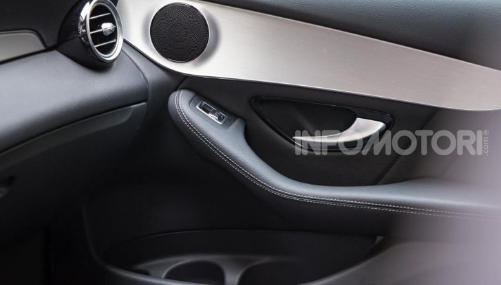 Mercedes-Benz GLC 350e: un passo in avanti verso l’elettrificazione - Foto 25 di 33