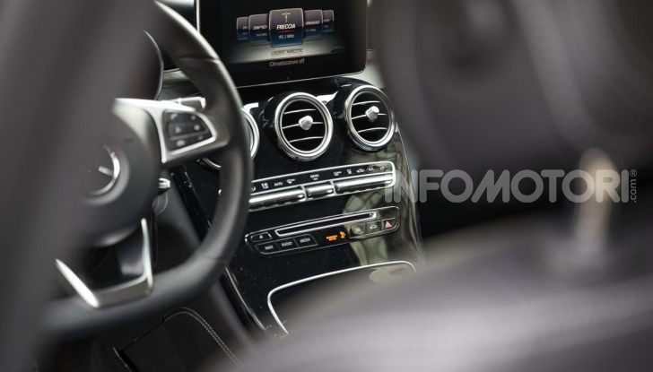 Mercedes-Benz GLC 350e: un passo in avanti verso l’elettrificazione - Foto 17 di 33