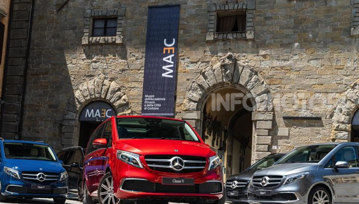 Prova Mercedes Classe V 2019, tutti i segreti del luxury van - Foto 12 di 42