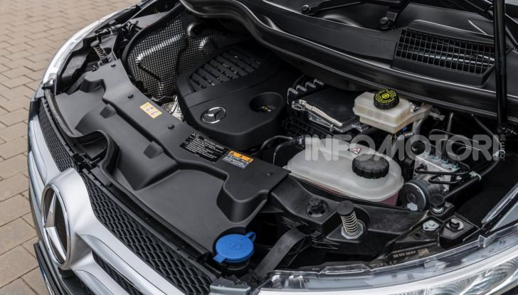 Prova Mercedes Classe V 2019, tutti i segreti del luxury van - Foto 34 di 42