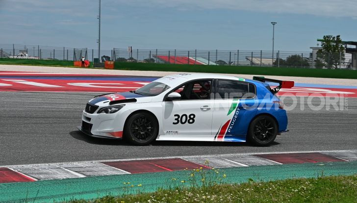 La Nuova PEUGEOT 308 TCR debutta in Italia il 6 luglio all’autodromo di Adria - Foto 1 di 8