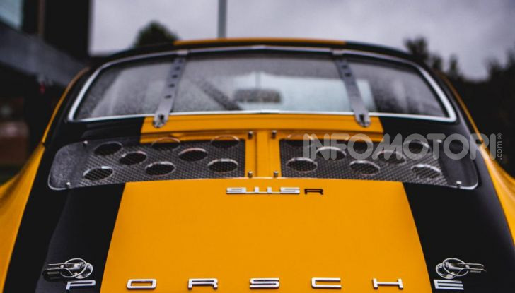 Porsche 911 S 2.7 del 1967 si veste da Bumblebee - Foto 21 di 26
