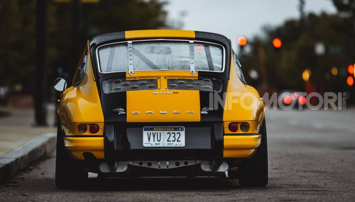 Porsche 911 S 2.7 del 1967 si veste da Bumblebee - Foto 23 di 26
