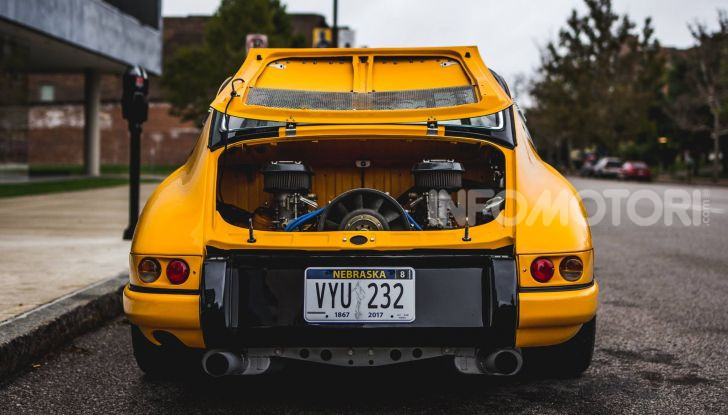 Porsche 911 S 2.7 del 1967 si veste da Bumblebee - Foto 4 di 26